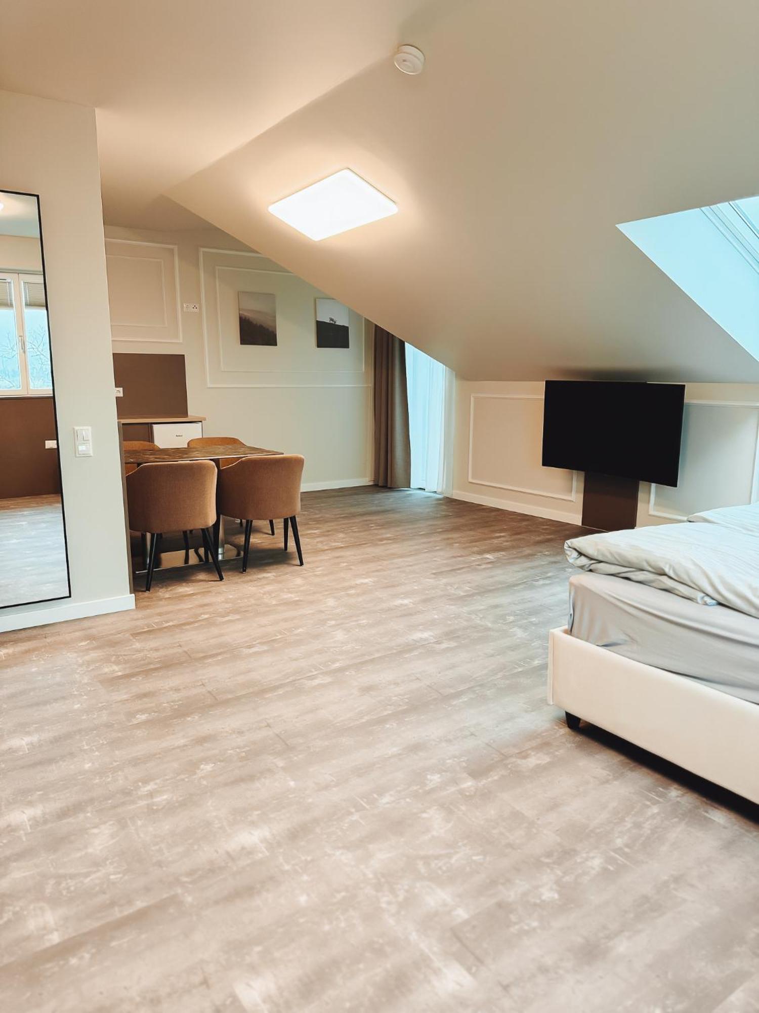 F Hotel 24H Check-In Hörsching Eksteriør bilde