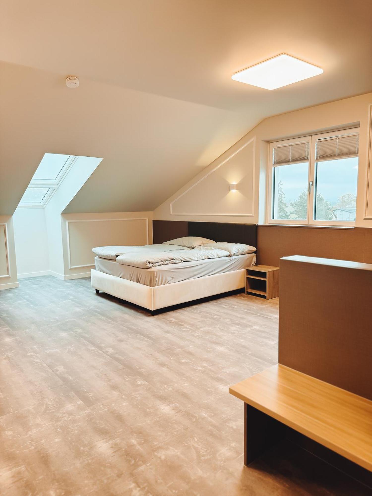 F Hotel 24H Check-In Hörsching Eksteriør bilde