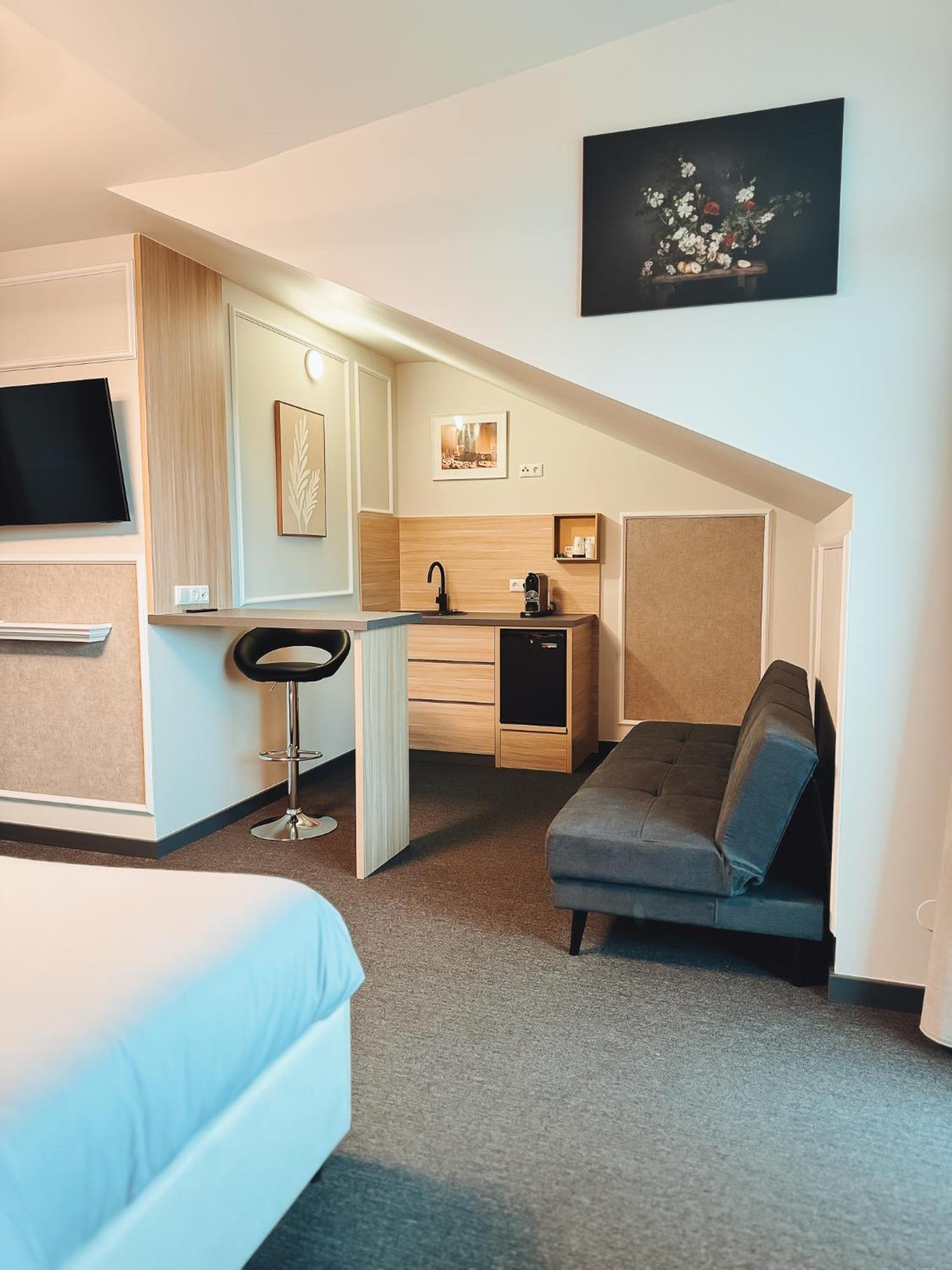 F Hotel 24H Check-In Hörsching Eksteriør bilde